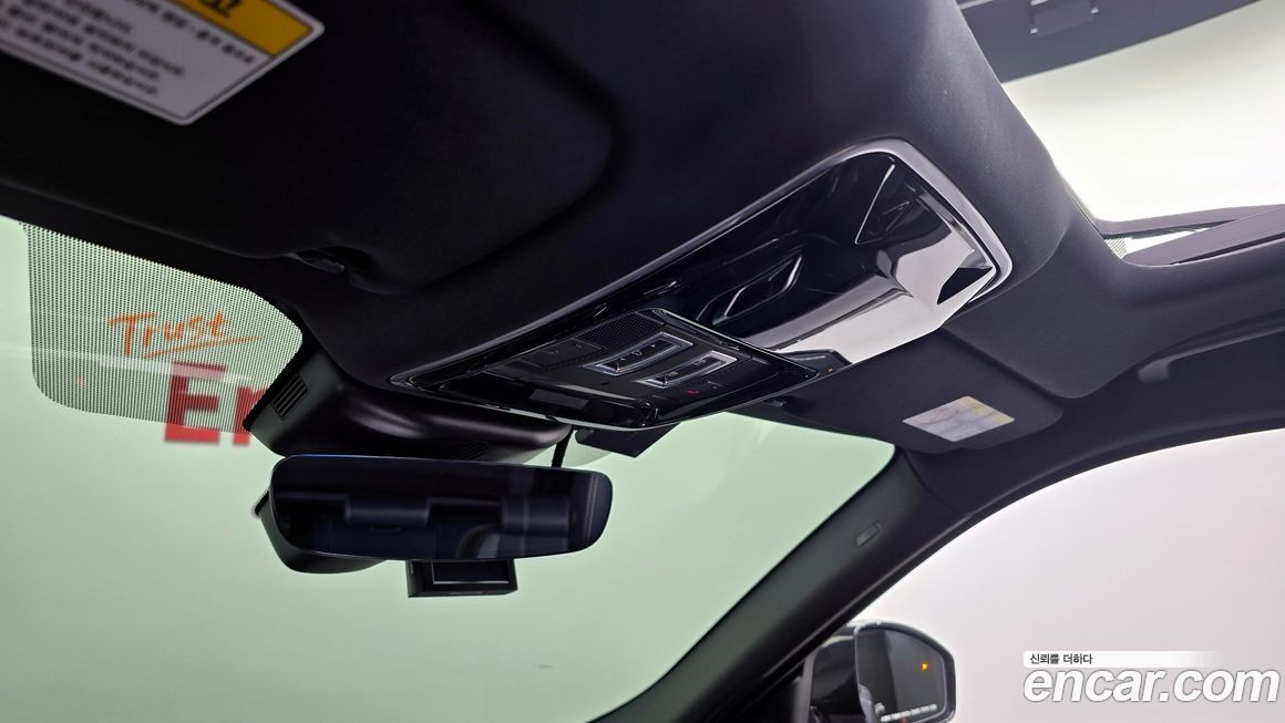 Land Rover Range Rover Velar 2019