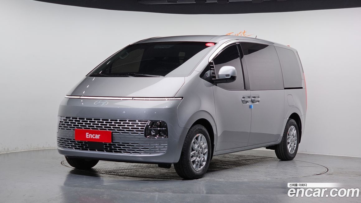 Hyundai Staria 2025