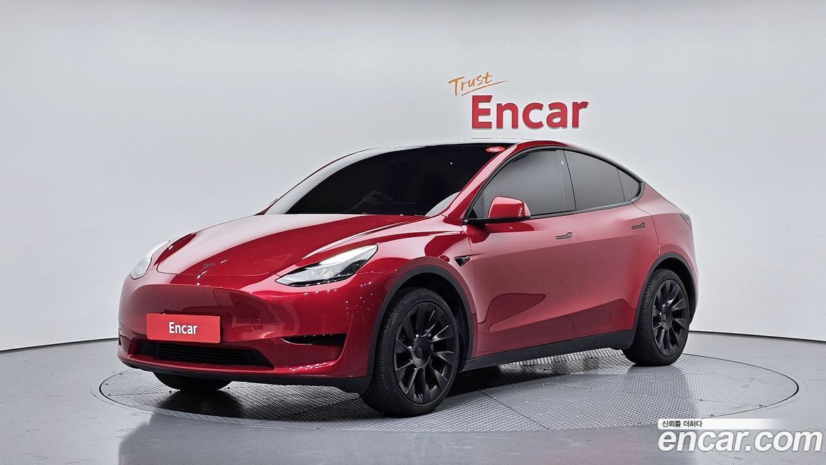 Tesla Model Y 2024
