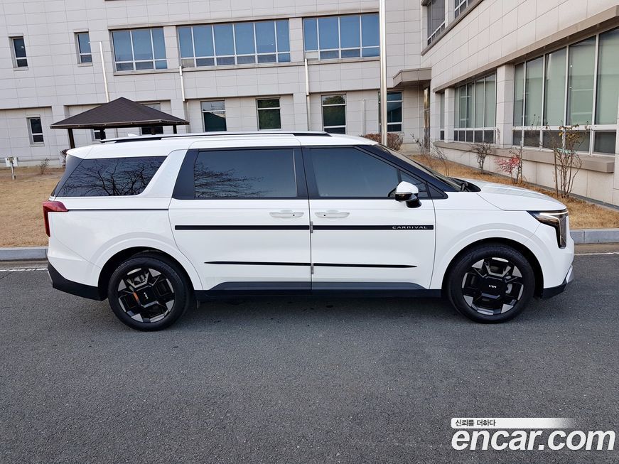 Kia Canival 2024