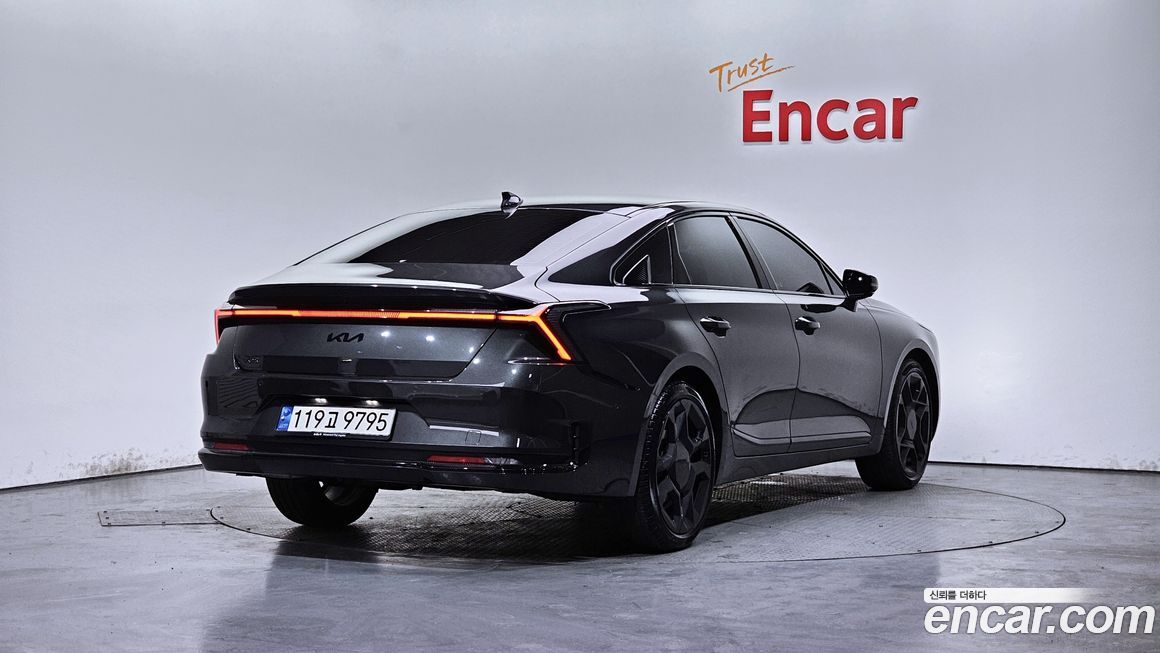 Kia K8 2025