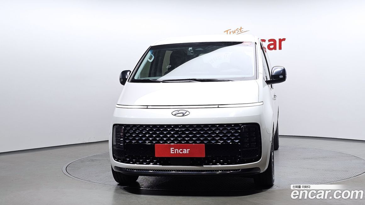 Hyundai Staria 2023