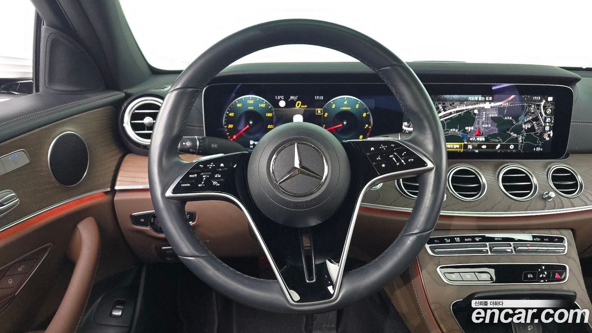 Mercedes-Benz E-Class 2021