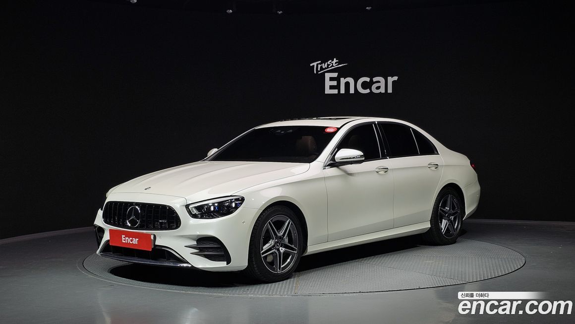 Mercedes-Benz E-Class 2023