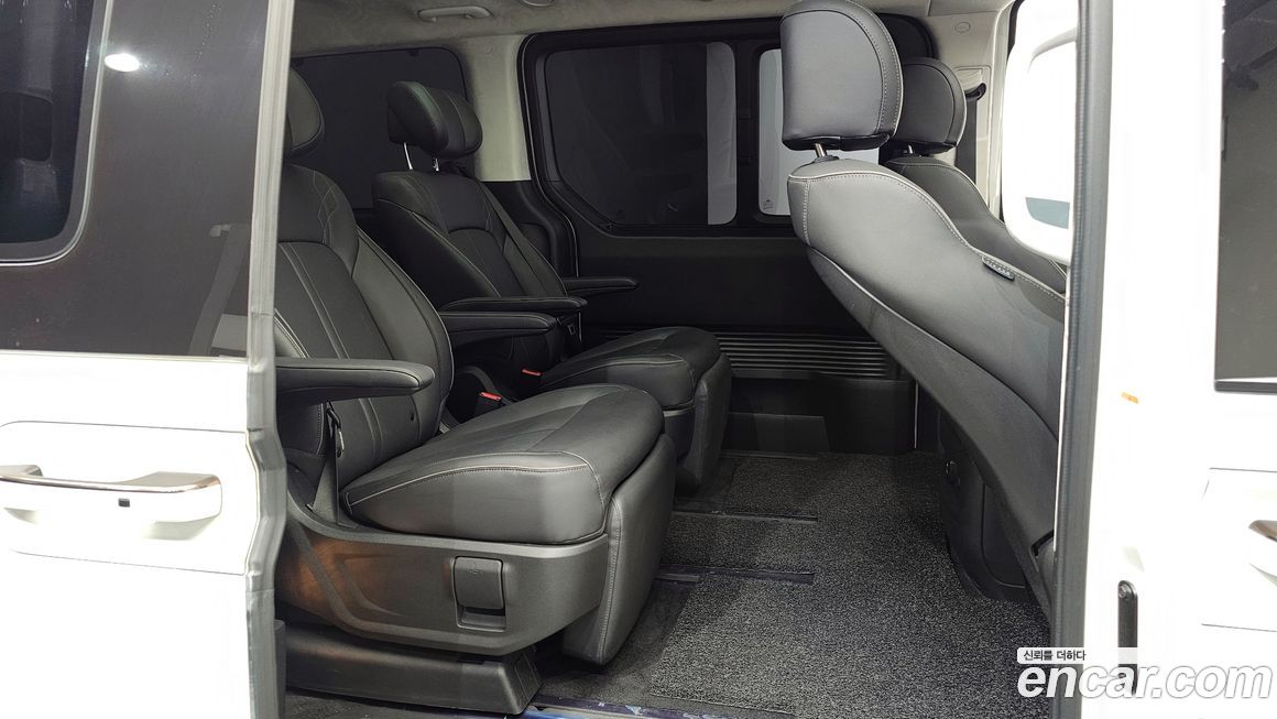 Hyundai Staria 2024
