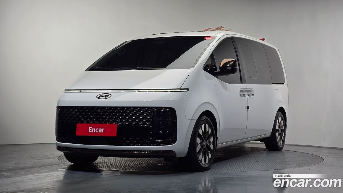 Hyundai Staria 2024