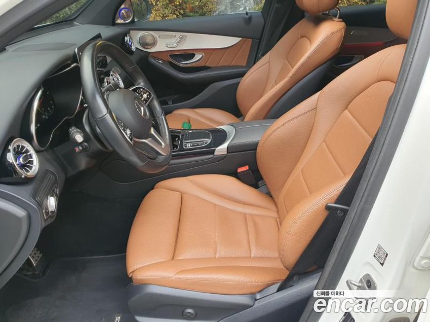 Mercedes-Benz GLC-Class 2021