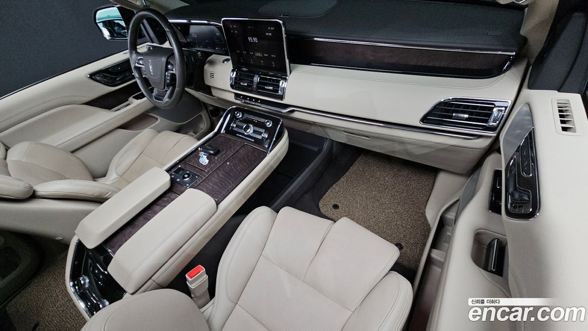 Lincoln Navigator 2021