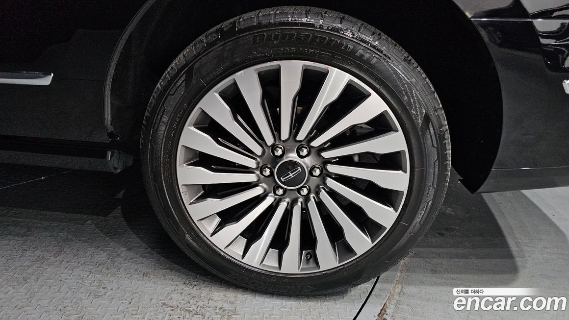 Lincoln Navigator 2021