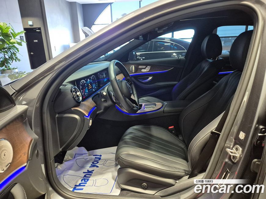 Mercedes-Benz E-Class 2023