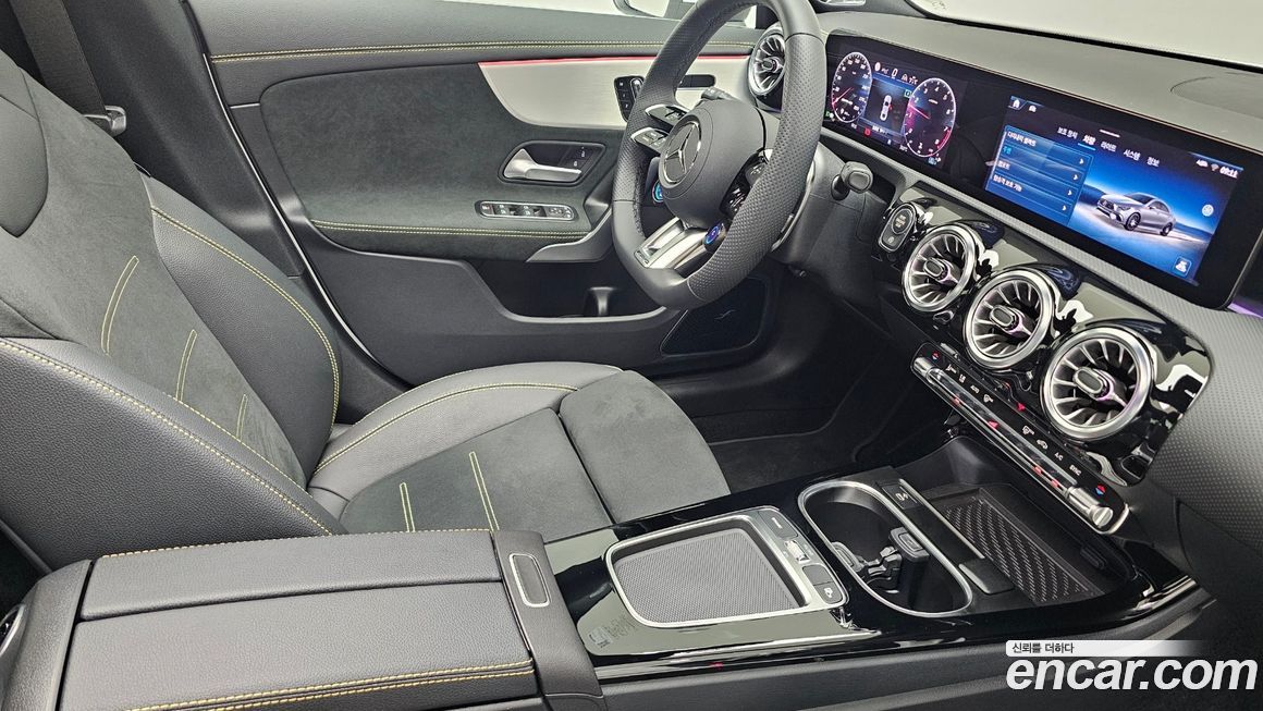 Mercedes-Benz CLA-Class 2025