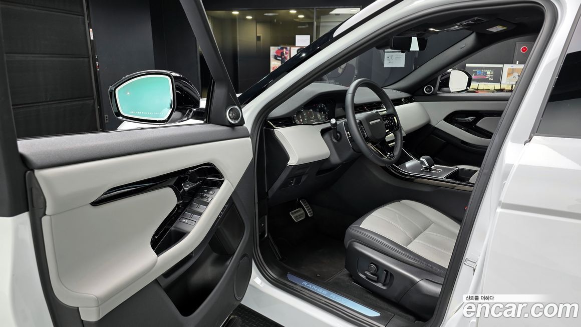 Land Rover Range Rover Evoque 2026