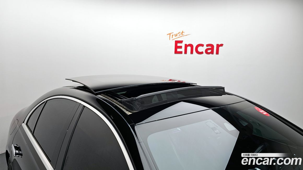 Mercedes-Benz S-Class 2022