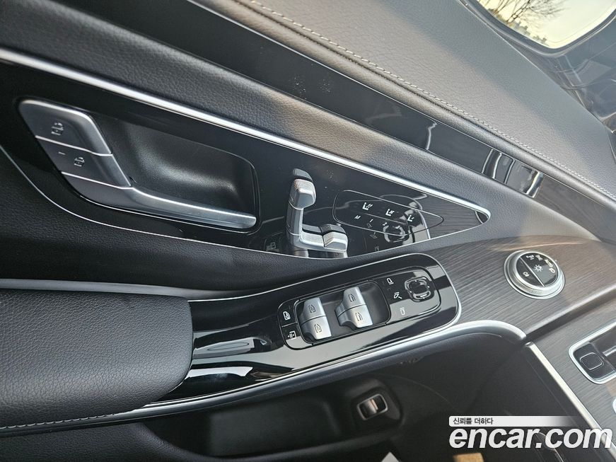 Mercedes-Benz S-Class 2022