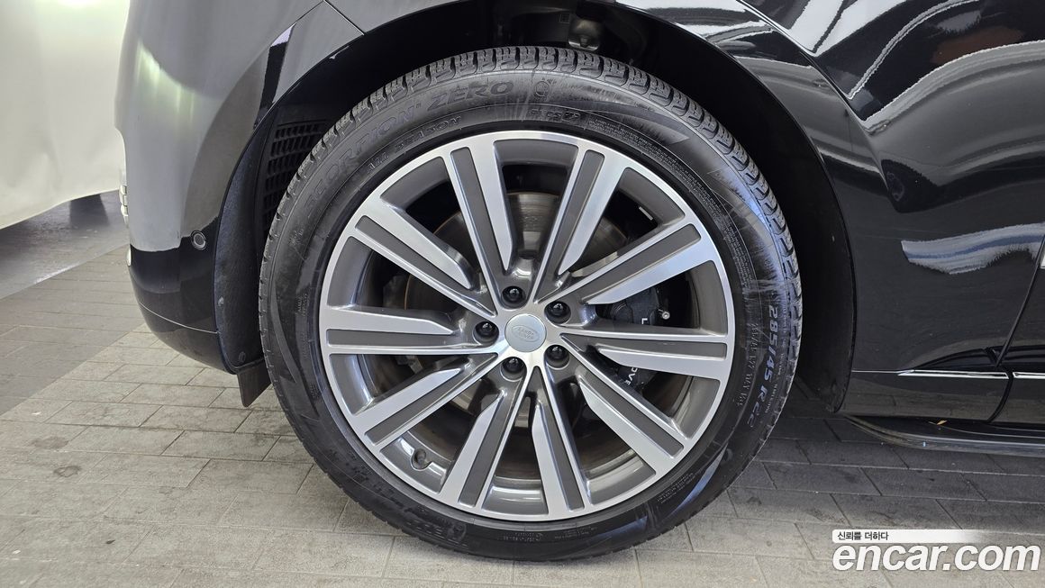 Land Rover Range Rover 2024