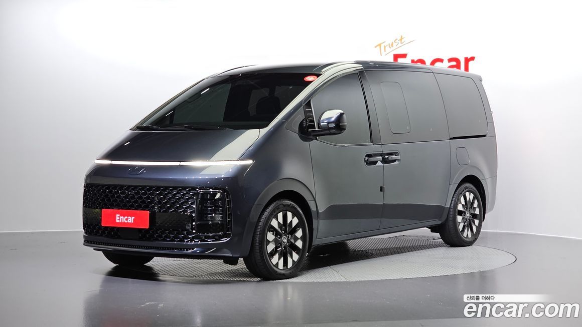 Hyundai Staria 2025