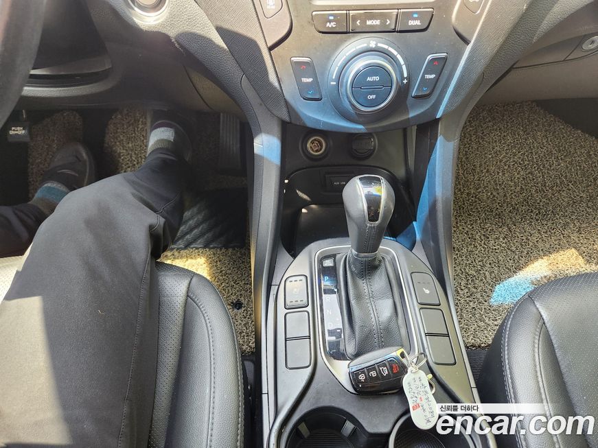 Hyundai Santafe 2013