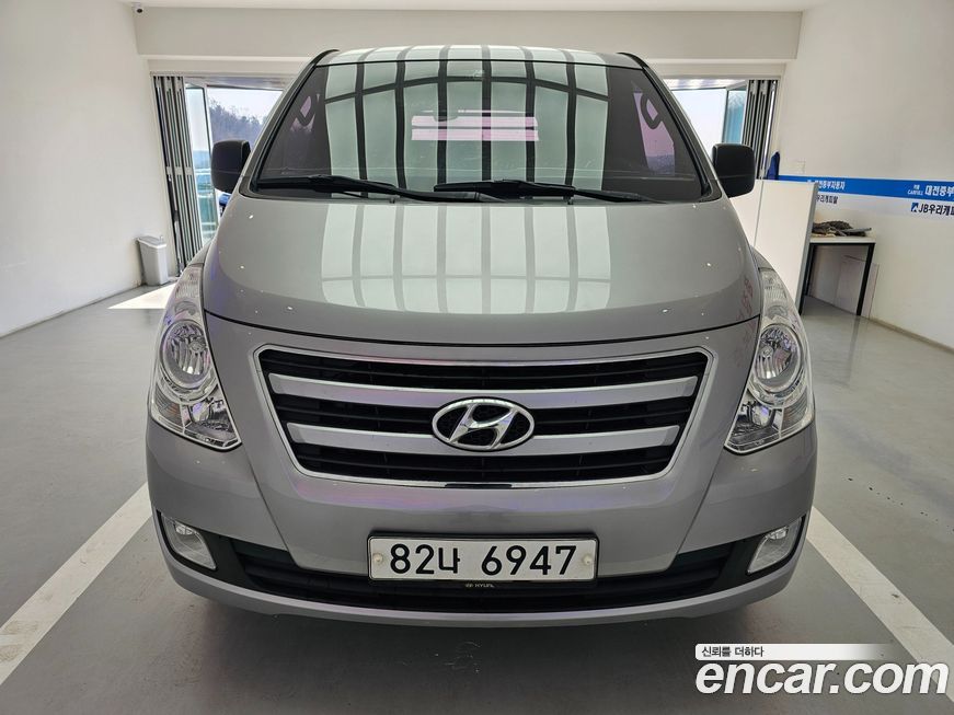 Hyundai Starex 2018