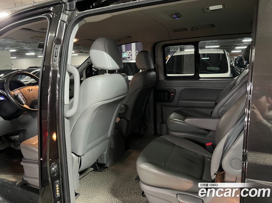 Hyundai Starex 2019