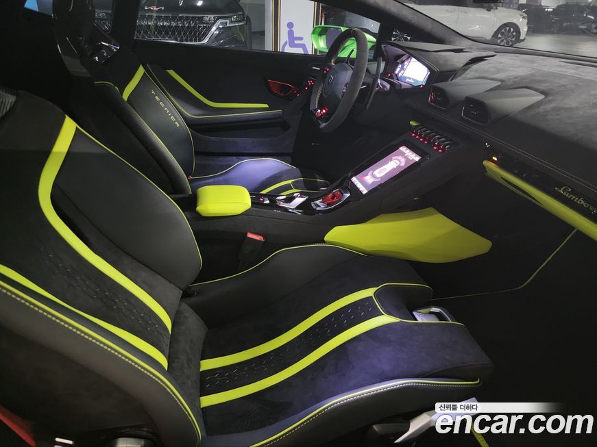 Lamborghini Huracan 2023