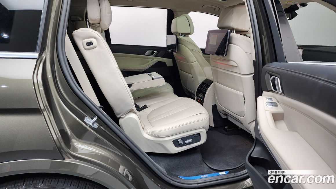 BMW X7 2022