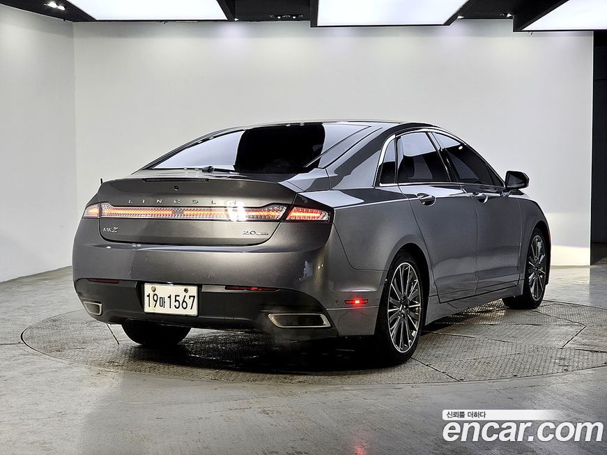Lincoln MKZ 2014