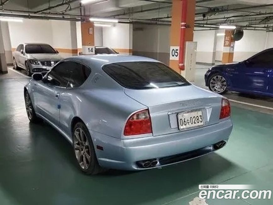 Maserati Coupe 2004