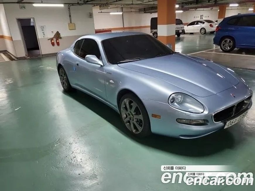 Maserati Coupe 2004