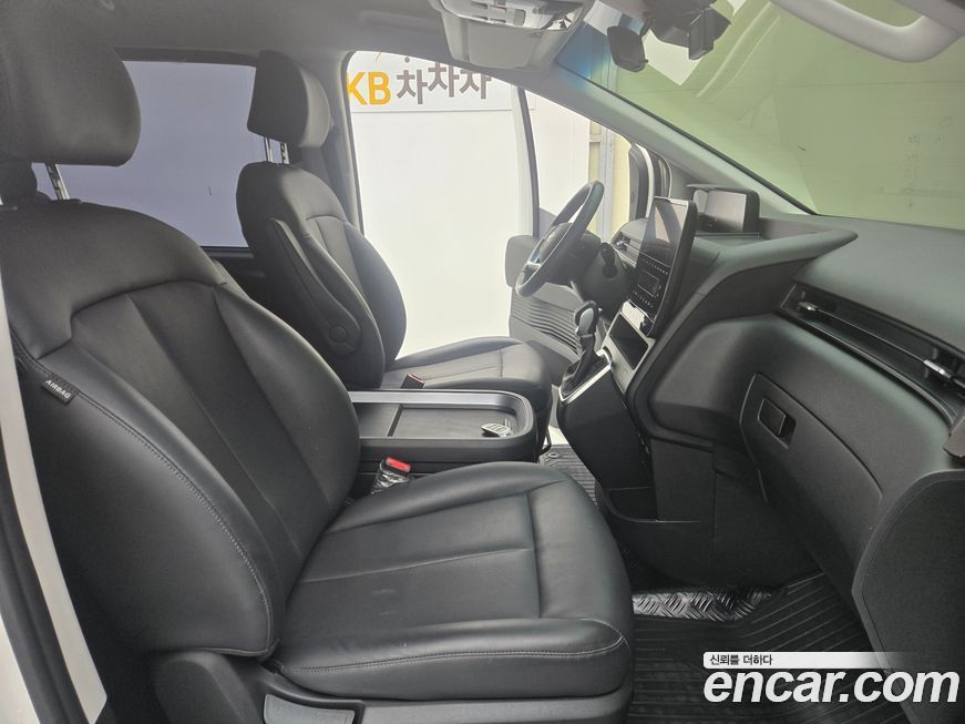 Hyundai Staria 2024