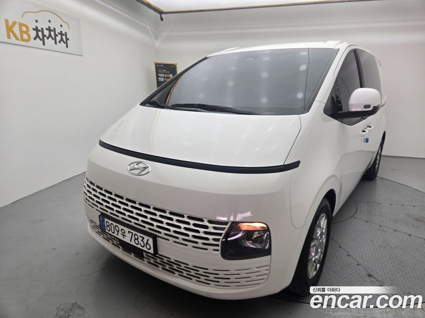Hyundai Staria 2024