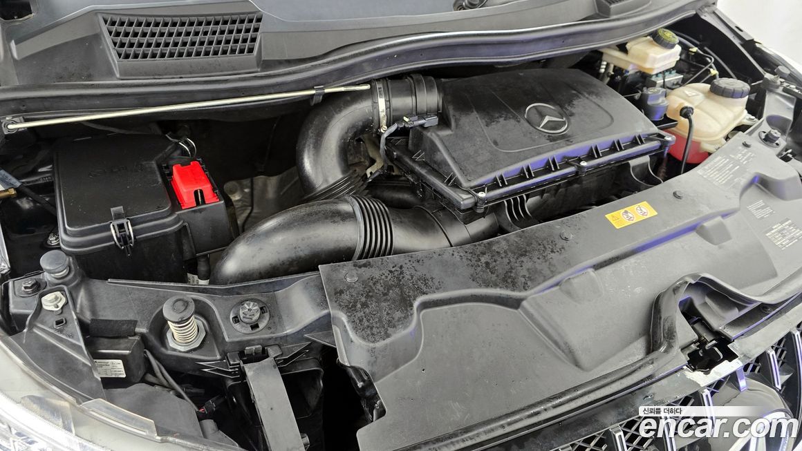 Mercedes-Benz V-Class 2016