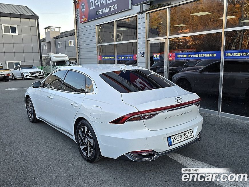 Hyundai Grandeur 2022