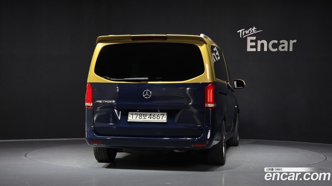 Mercedes-Benz V-Class 2016