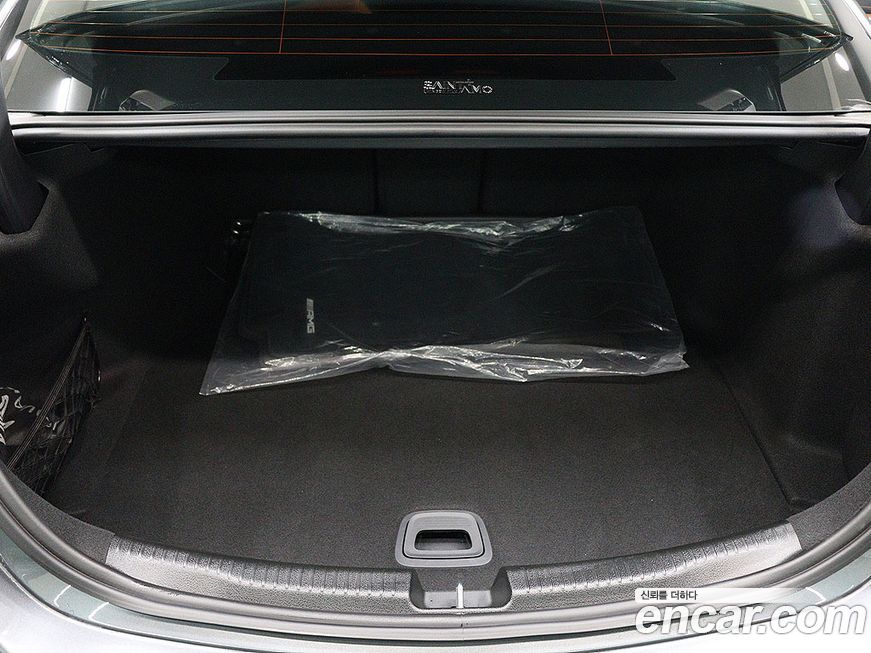 Mercedes-Benz C-Class 2023