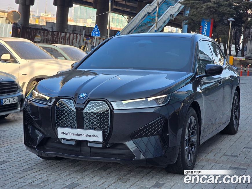 BMW iX 2025