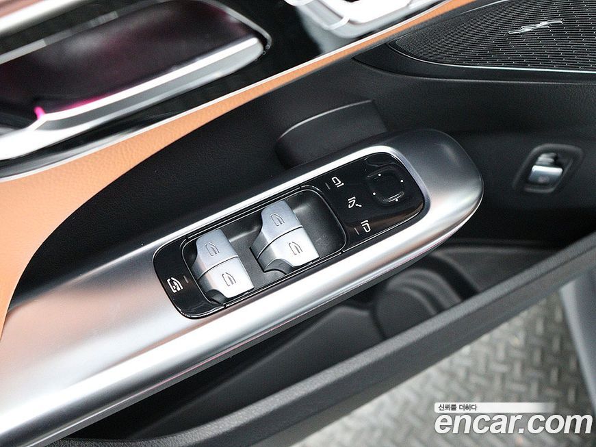 Mercedes-Benz C-Class 2023