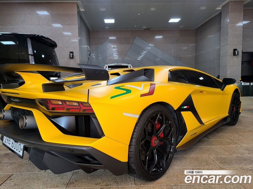 Lamborghini Aventador 2019