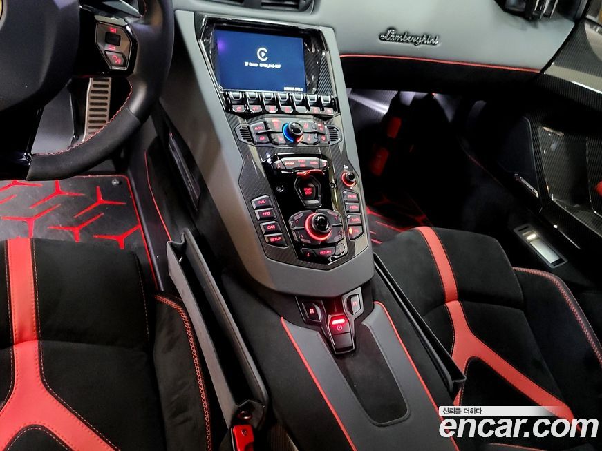 Lamborghini Aventador 2019