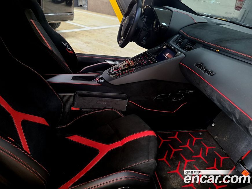 Lamborghini Aventador 2019