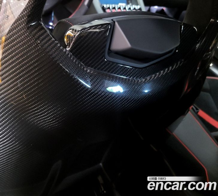 Lamborghini Aventador 2019