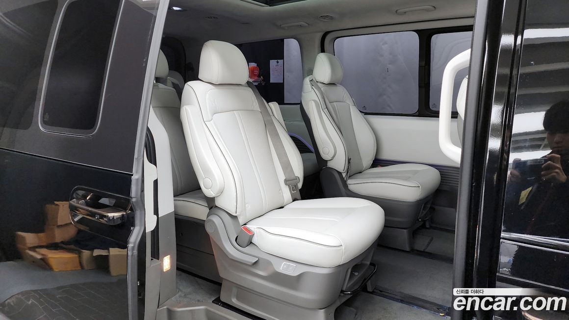 Hyundai Staria 2023