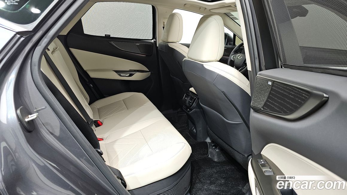 Lexus NX 2025
