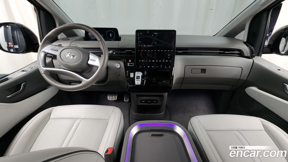 Hyundai Staria 2023