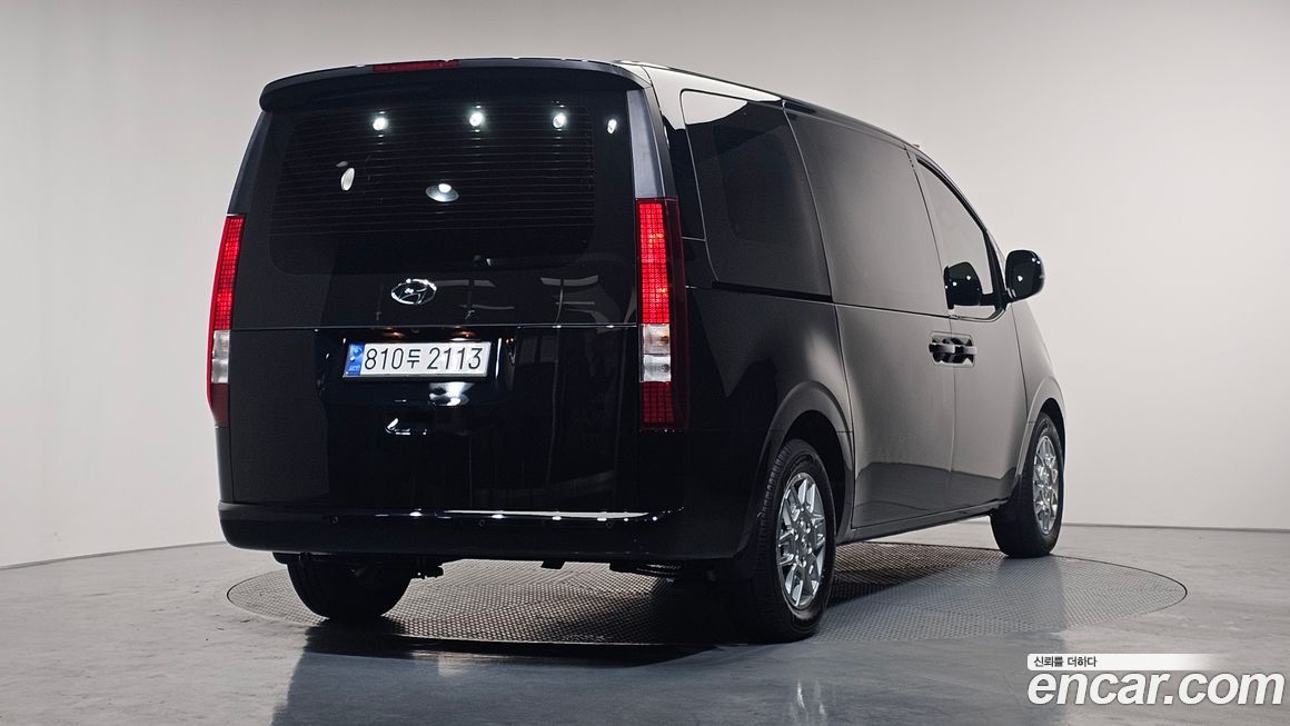 Hyundai Staria 2024