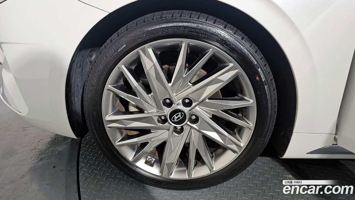 Hyundai Grandeur 2021