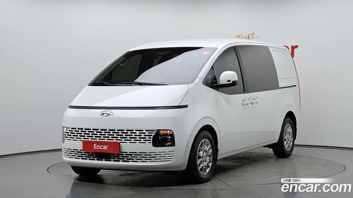 Hyundai Staria 2022