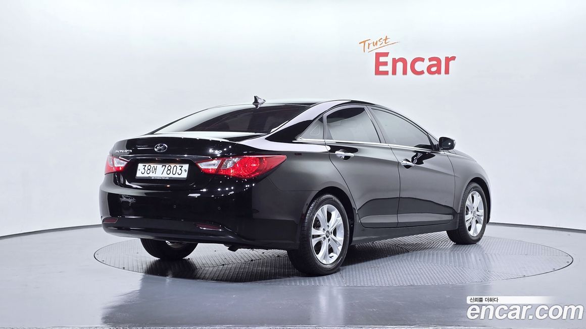 Hyundai Sonata 2011