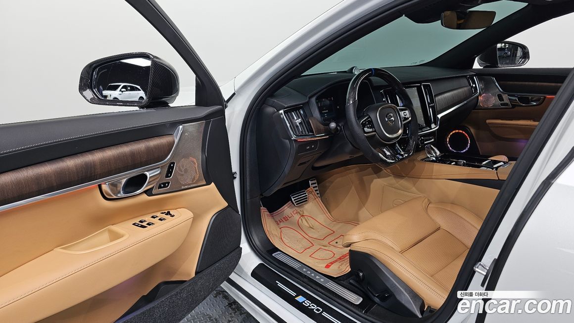 Volvo S90 2025