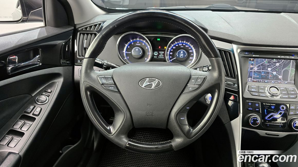 Hyundai Sonata 2011