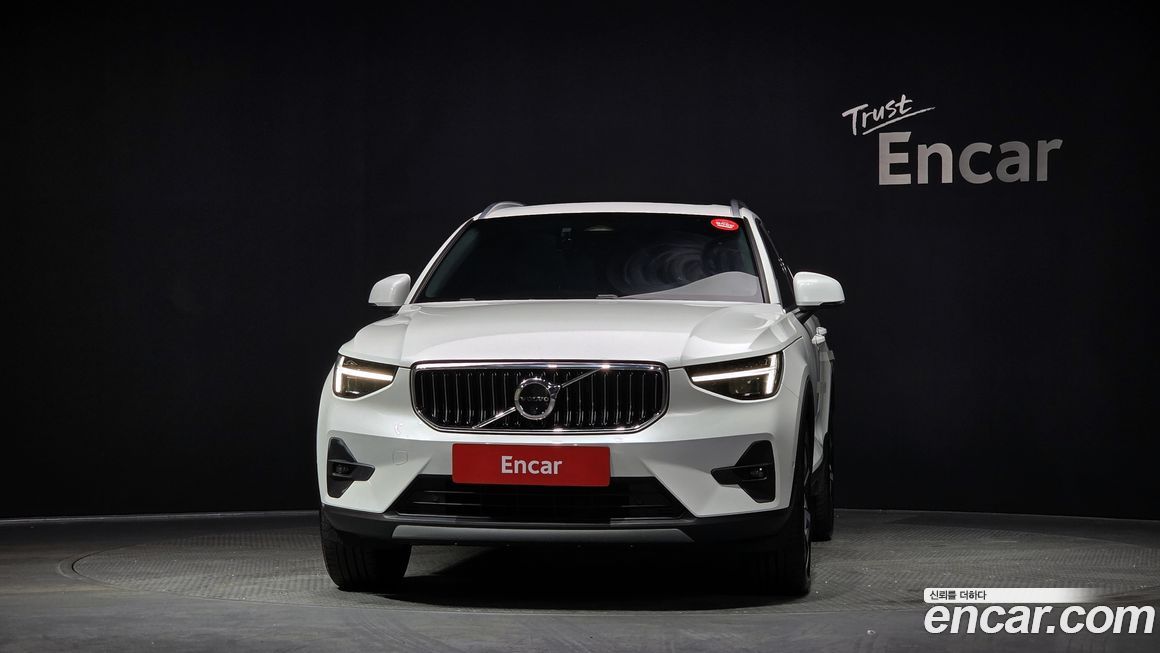 Volvo XC40 2024